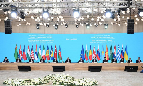 Azərbaycanın qlobal enerji və tranzit mərkəzinə çevrilməsi strategiyası.