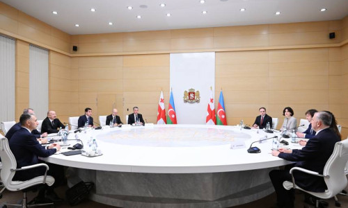Azərbaycan–Gürcüstan qardaşlığı yeni mərhələdə: Prezident İlham Əliyevin səfəri münasibətlərin strateji mahiyyətini bir daha təsdiqləyir